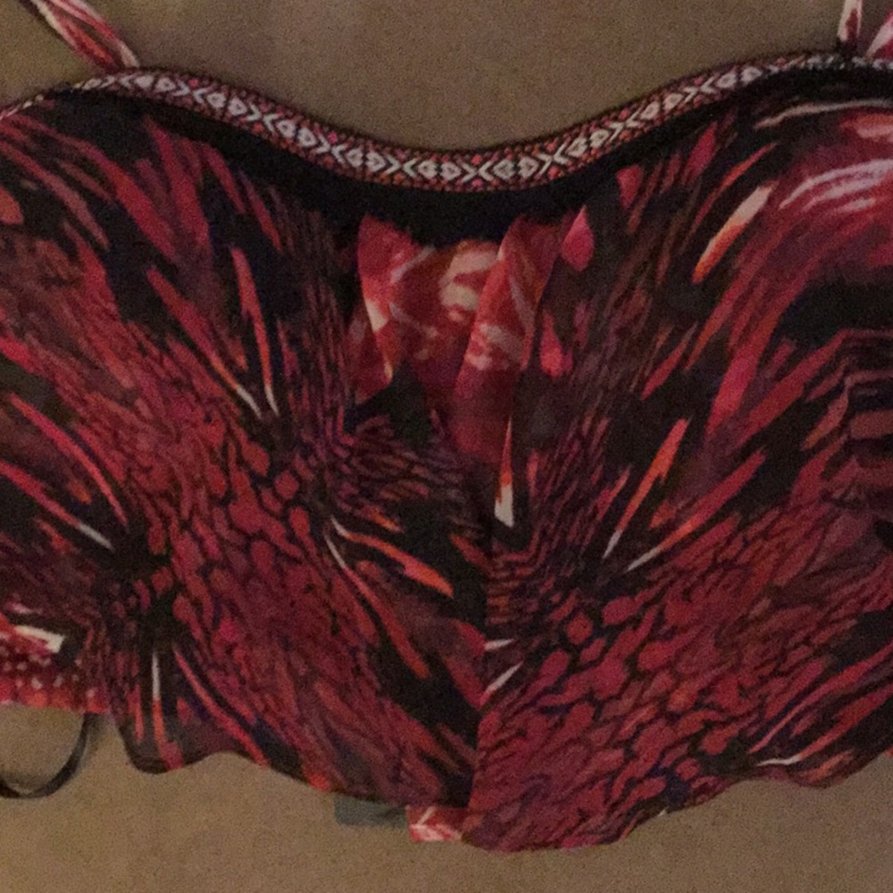 Bebe - Picture 2 of 3